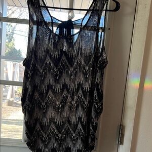 Lavish Plus 3X Black & Gray Chevron Sleeveless Blouse | Tie Neck Detail